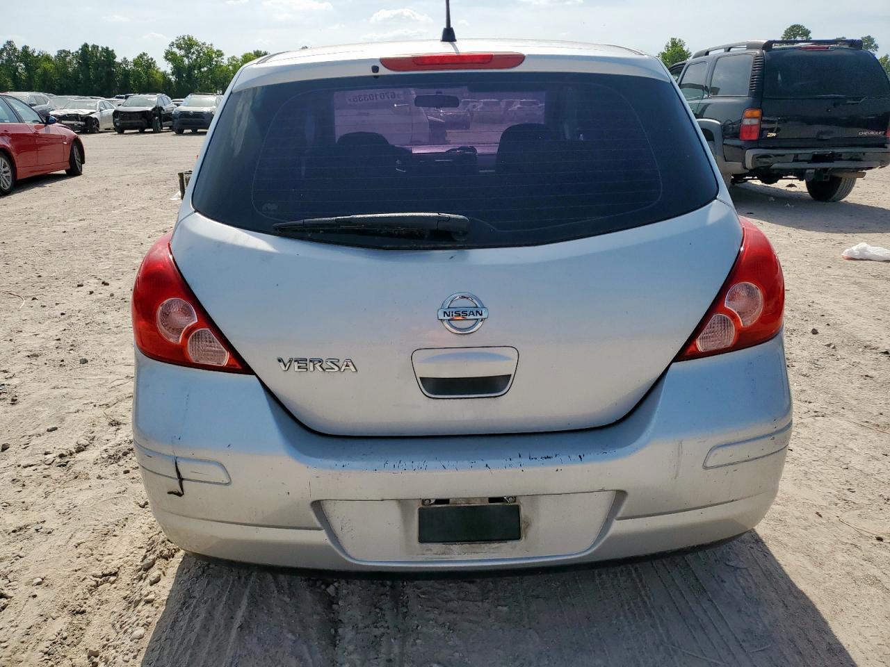2008 Nissan Versa S - Image 6