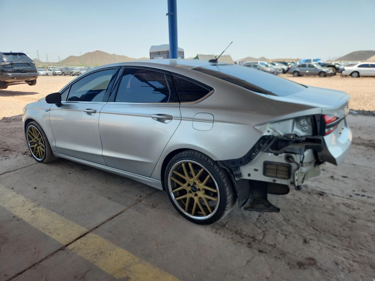 2017 Ford Fusion Se Hybrid - Фото 2
