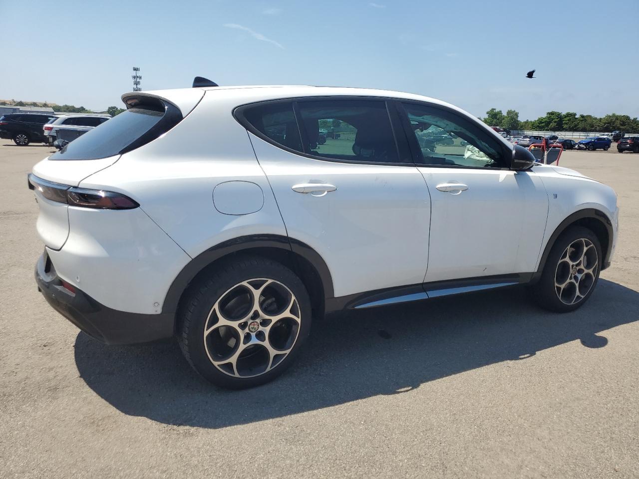 2024 Alfa Romeo Tonale Ti - Фото 3