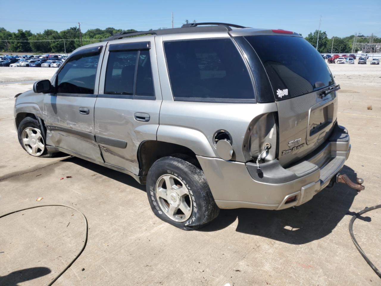 2003 Chevrolet Trailblazer - Image 2