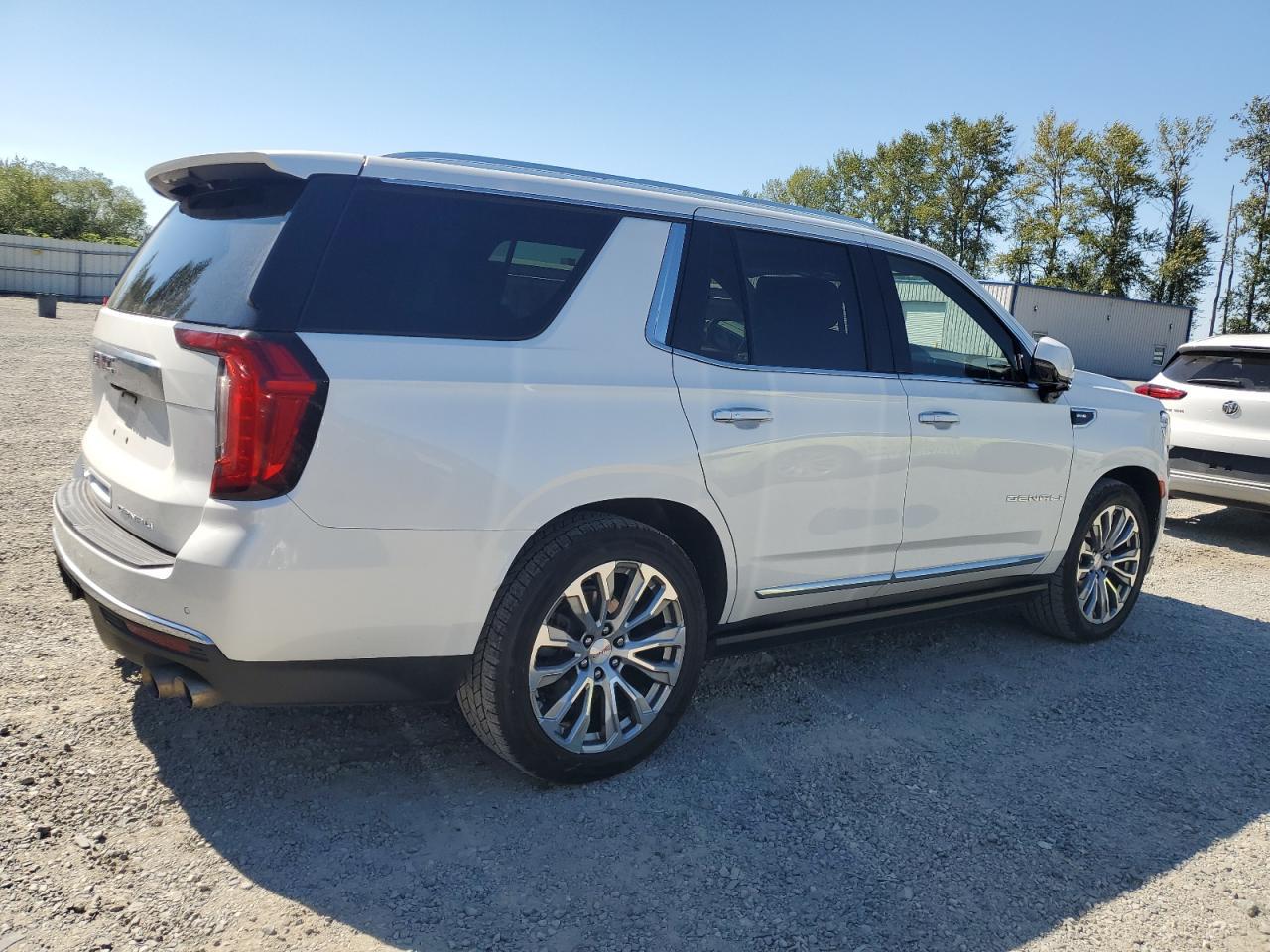 2021 GMC Yukon Denali - Image 3