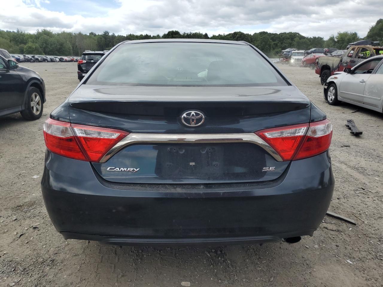 2017 Toyota Camry Le - Image 6