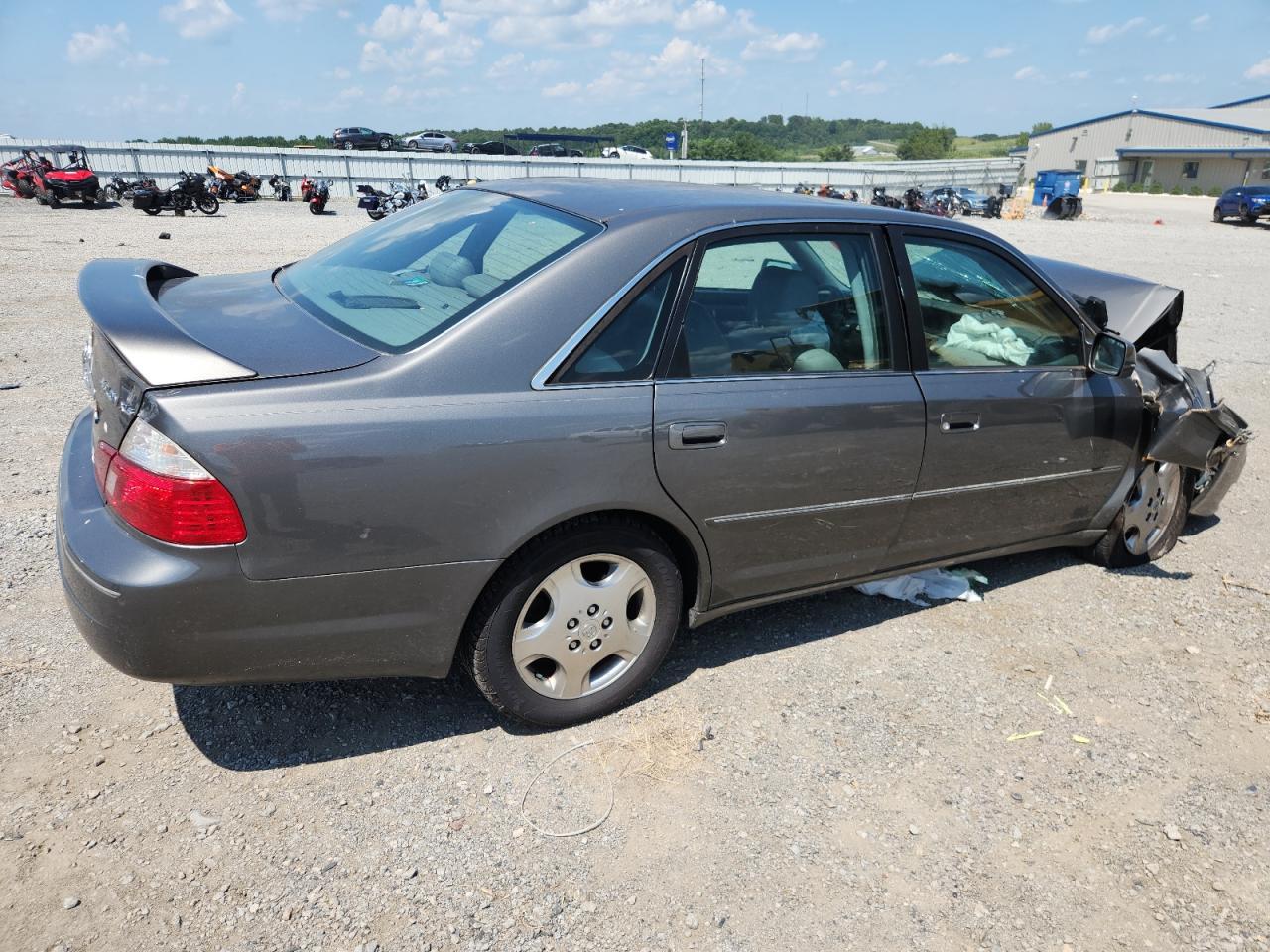 2004 Toyota Avalon Xl - Image 3