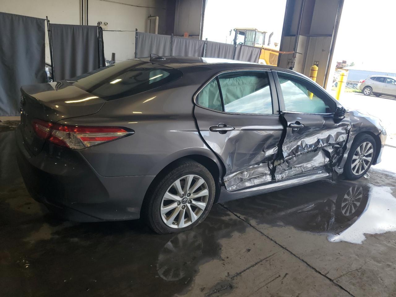 2019 Toyota Camry L - Фото 3