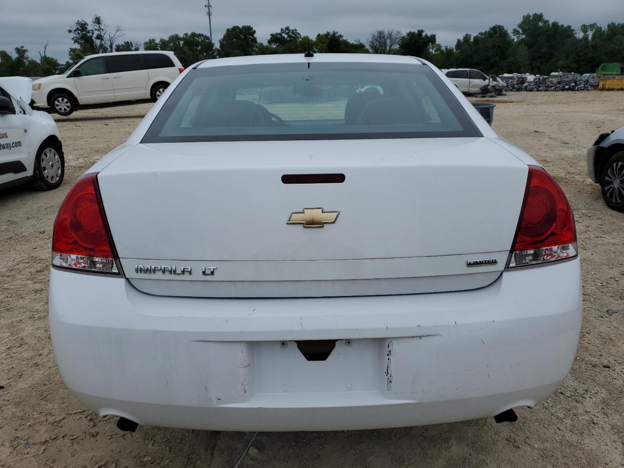 2015 Chevrolet Impala Limited Lt - Image 6