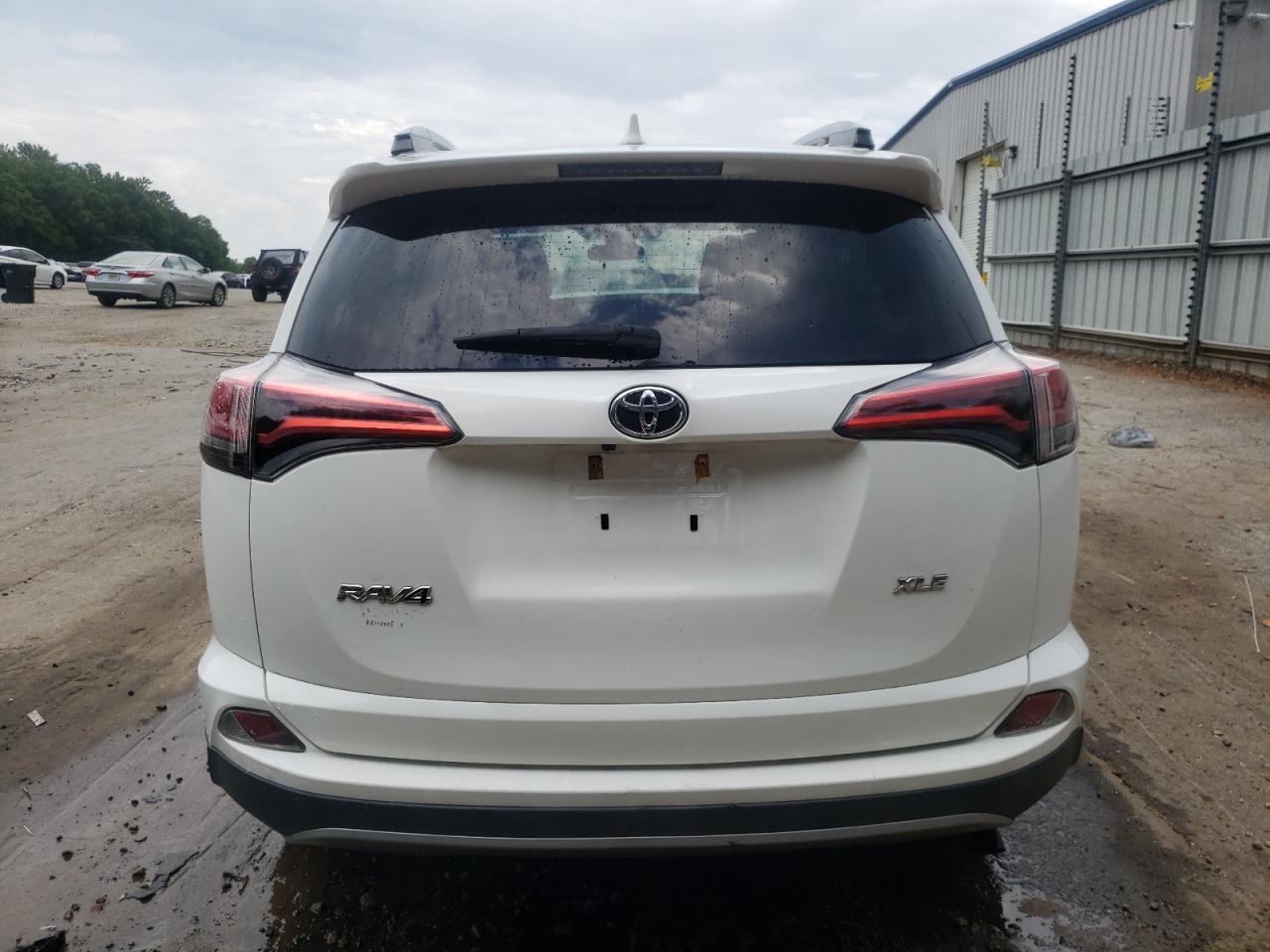 2018 Toyota Rav4 Adventure - Image 6