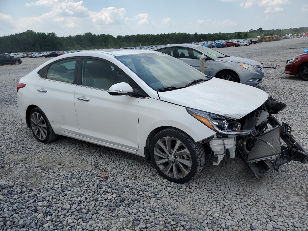 2021 Hyundai Accent Limited - Фото 4
