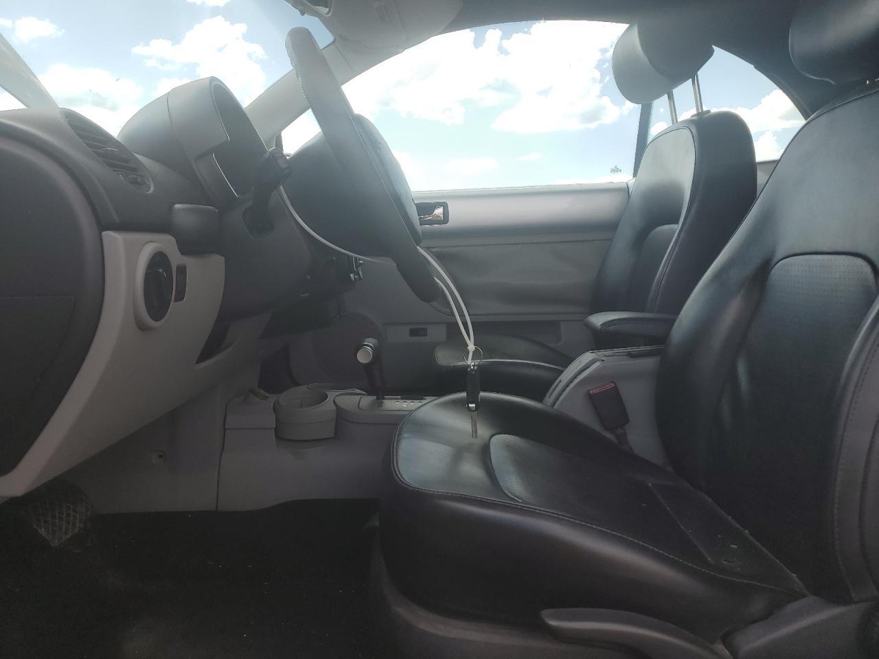 2005 Volkswagen New Beetle Gls - Фото 7