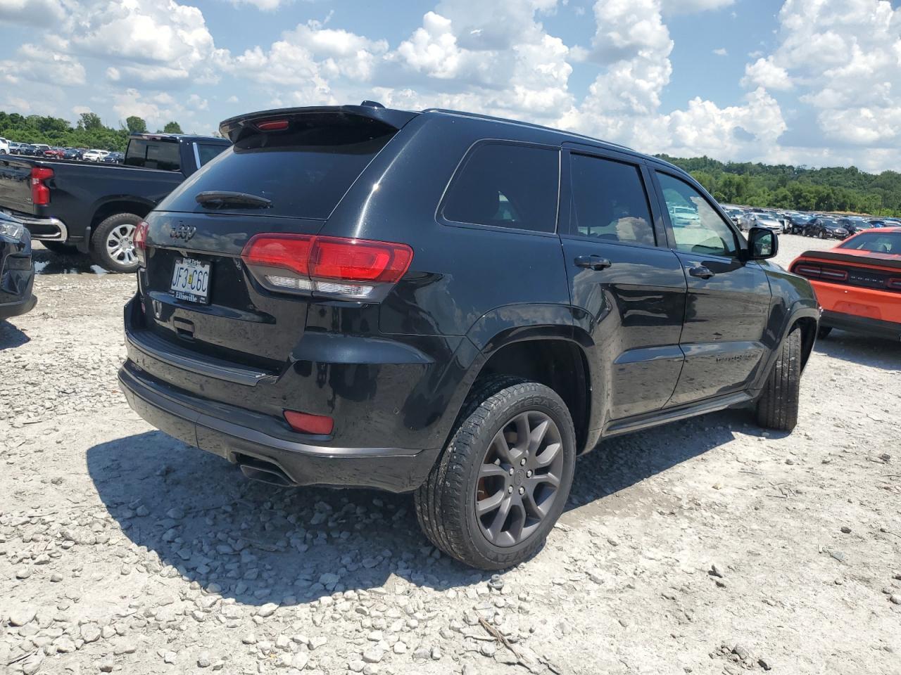 2020 Jeep Grand Cherokee Overland - Фото 3