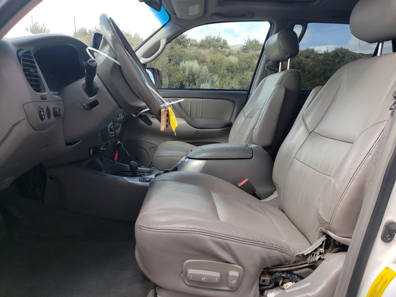 2001 Toyota Sequoia Limited - Фото 7