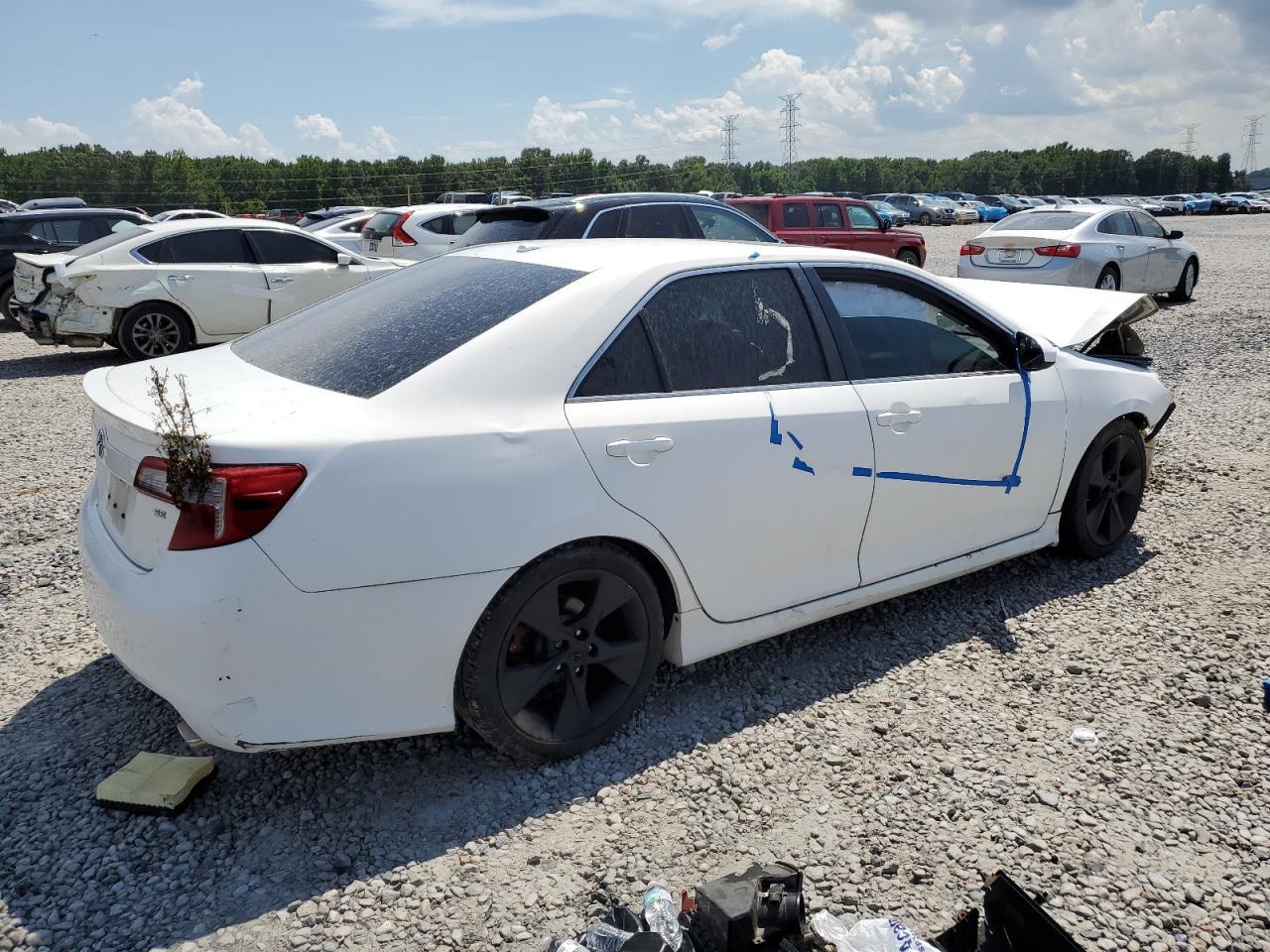 2014 Toyota Camry Se - Фото 3