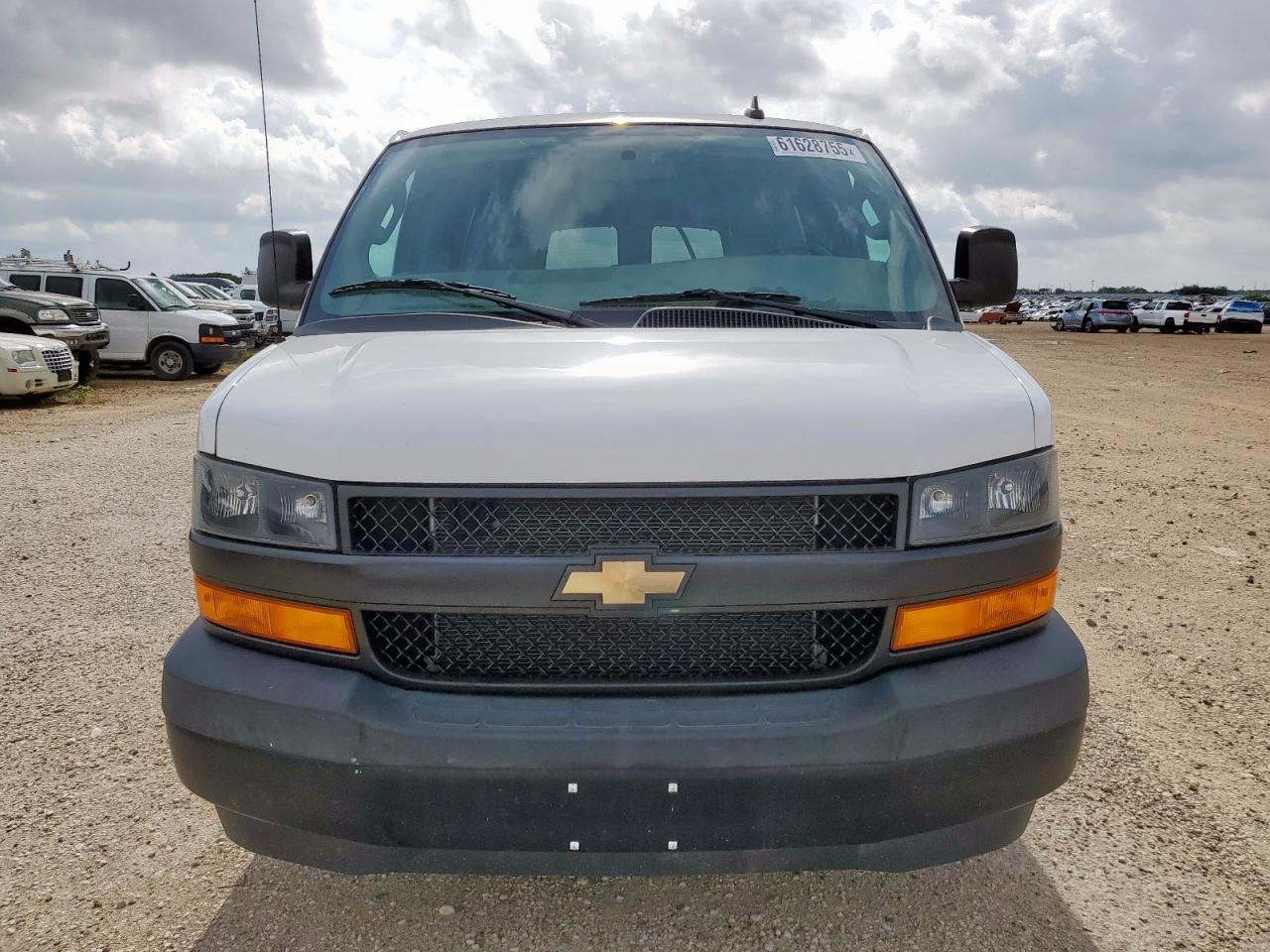 2021 Chevrolet Express G3500 Ls - Фото 5