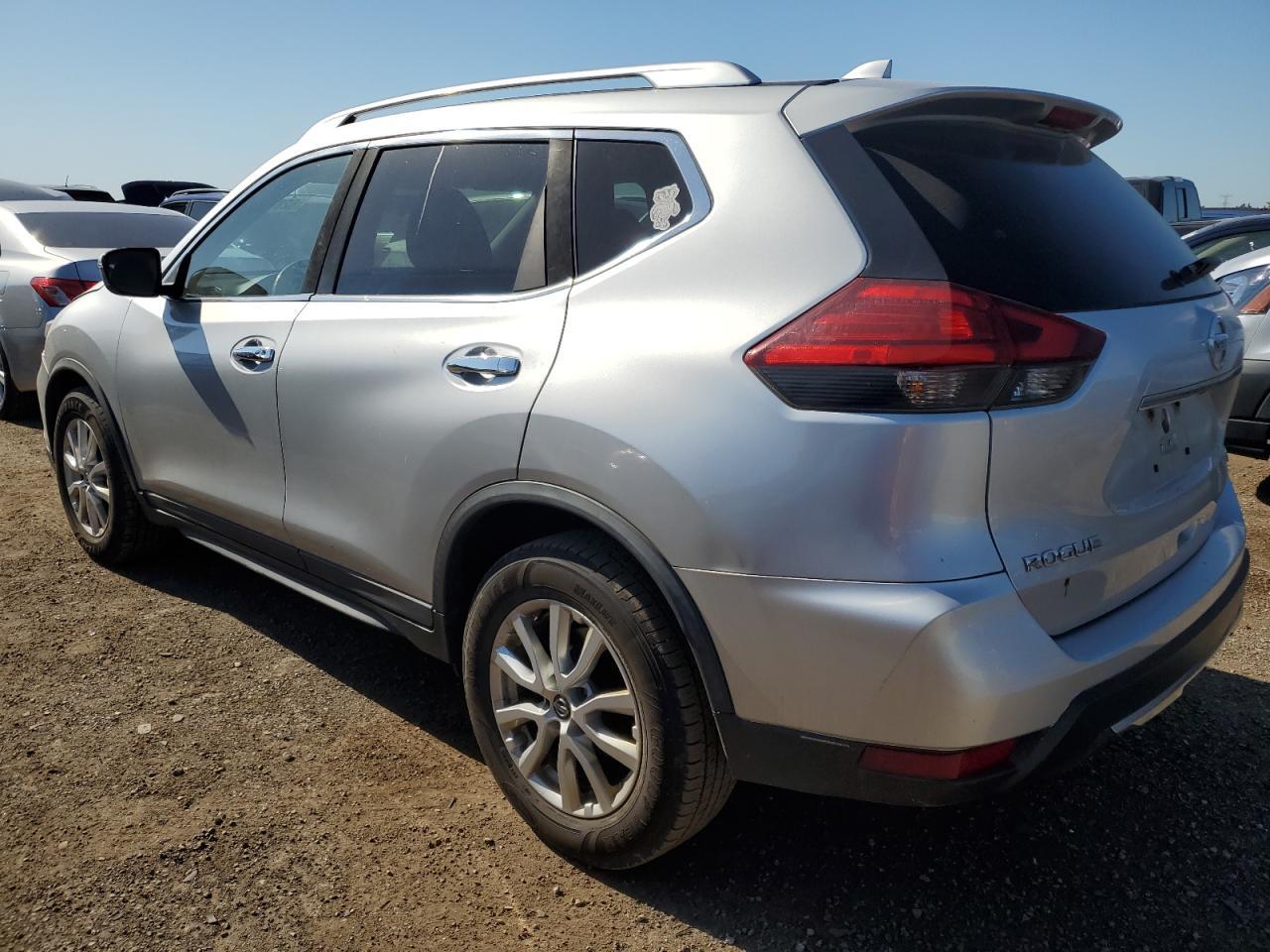 2017 Nissan Rogue S - Фото 2