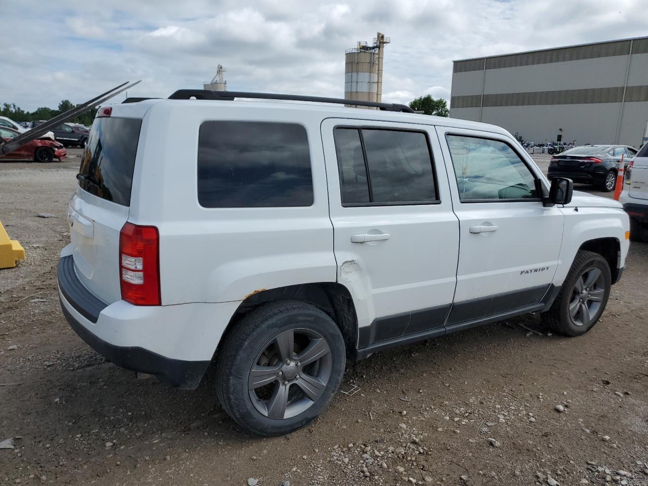 2015 Jeep Patriot Latitude - Фото 3