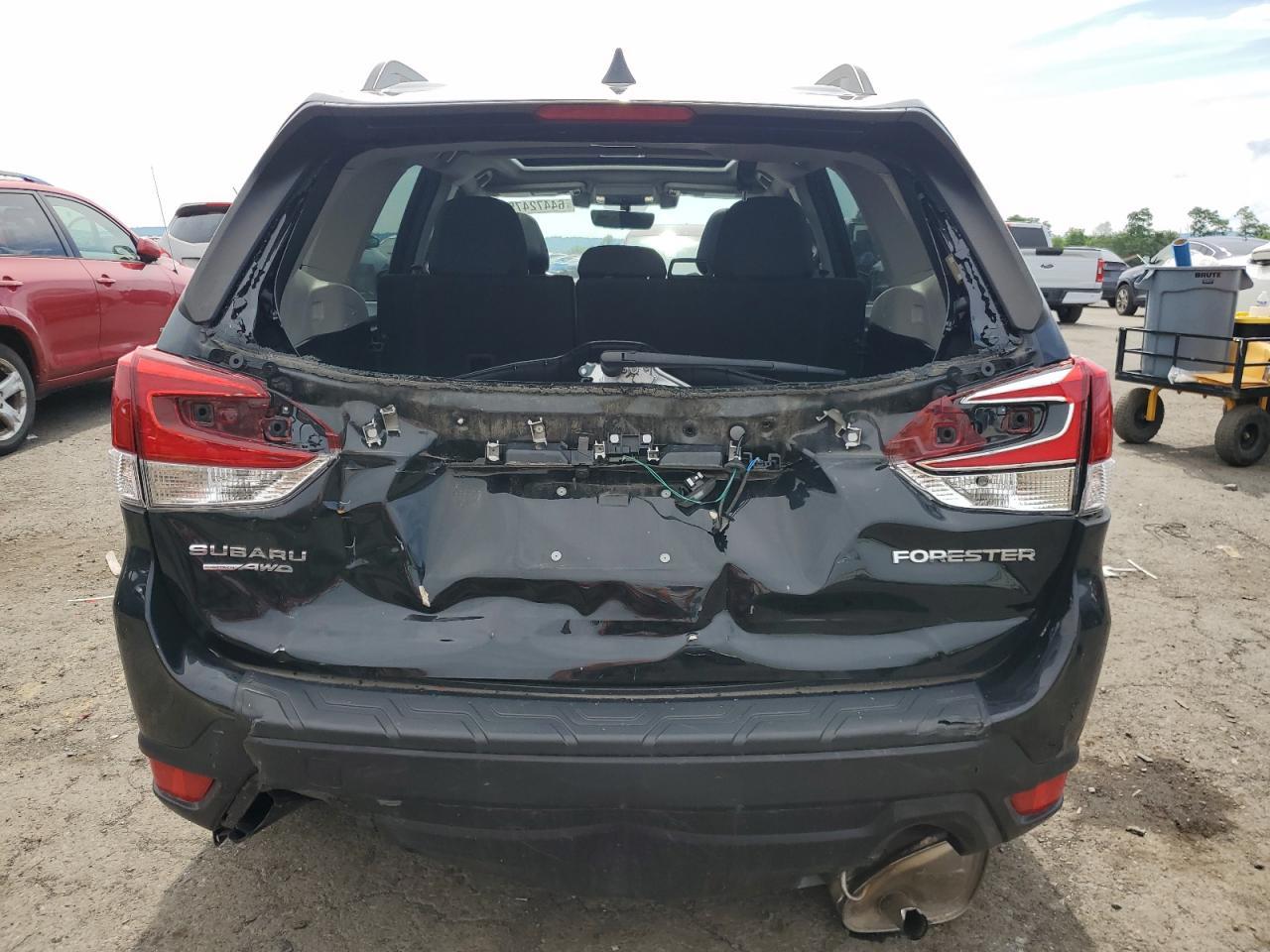 2020 Subaru Forester Premium - Фото 6