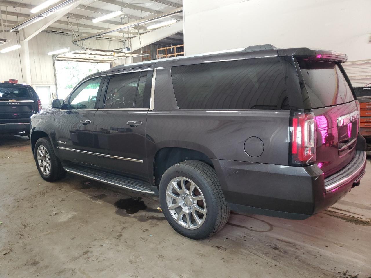 2015 GMC Yukon Xl Denali - Image 2