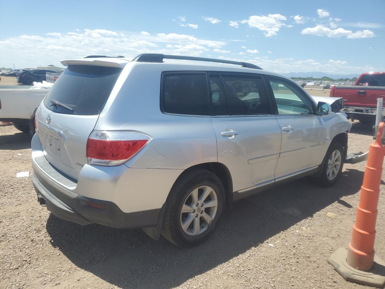 2012 Toyota Highlander Base - Фото 3