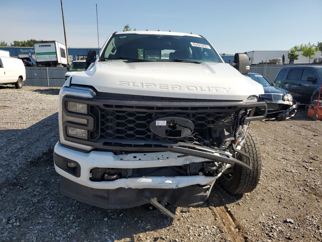 2023 Ford F350 Super Duty - Фото 5