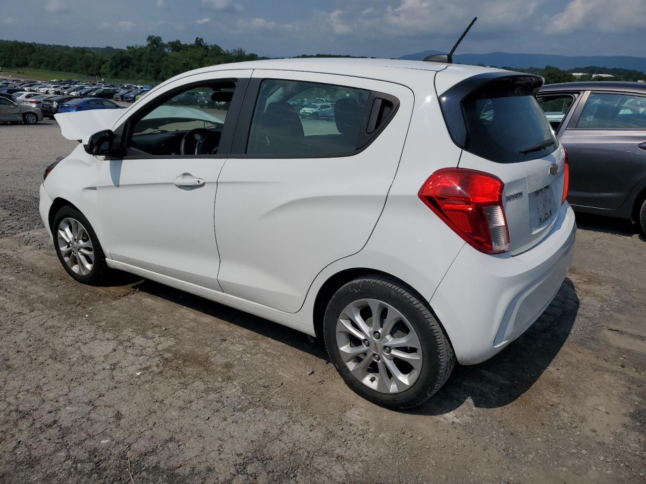 2020 Chevrolet Spark 1Lt - Фото 2