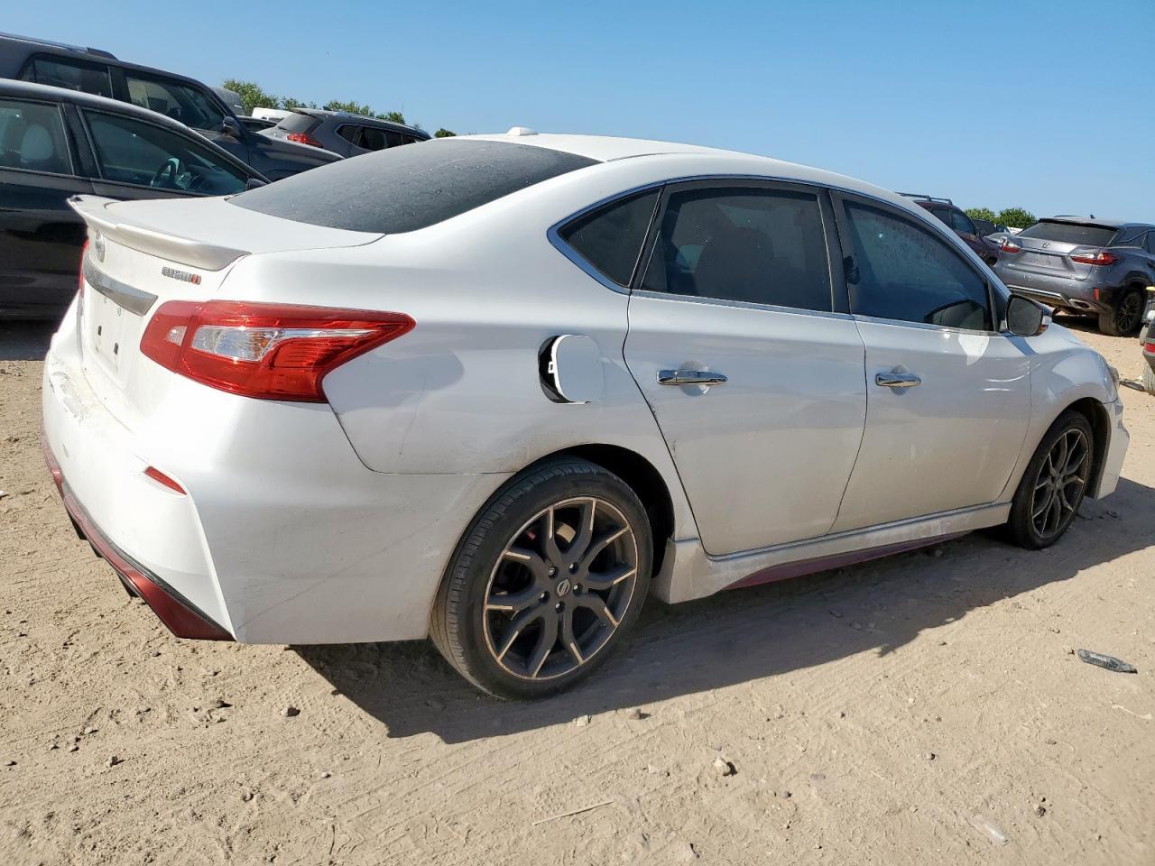 2017 Nissan Sentra Sr Turbo - Image 3