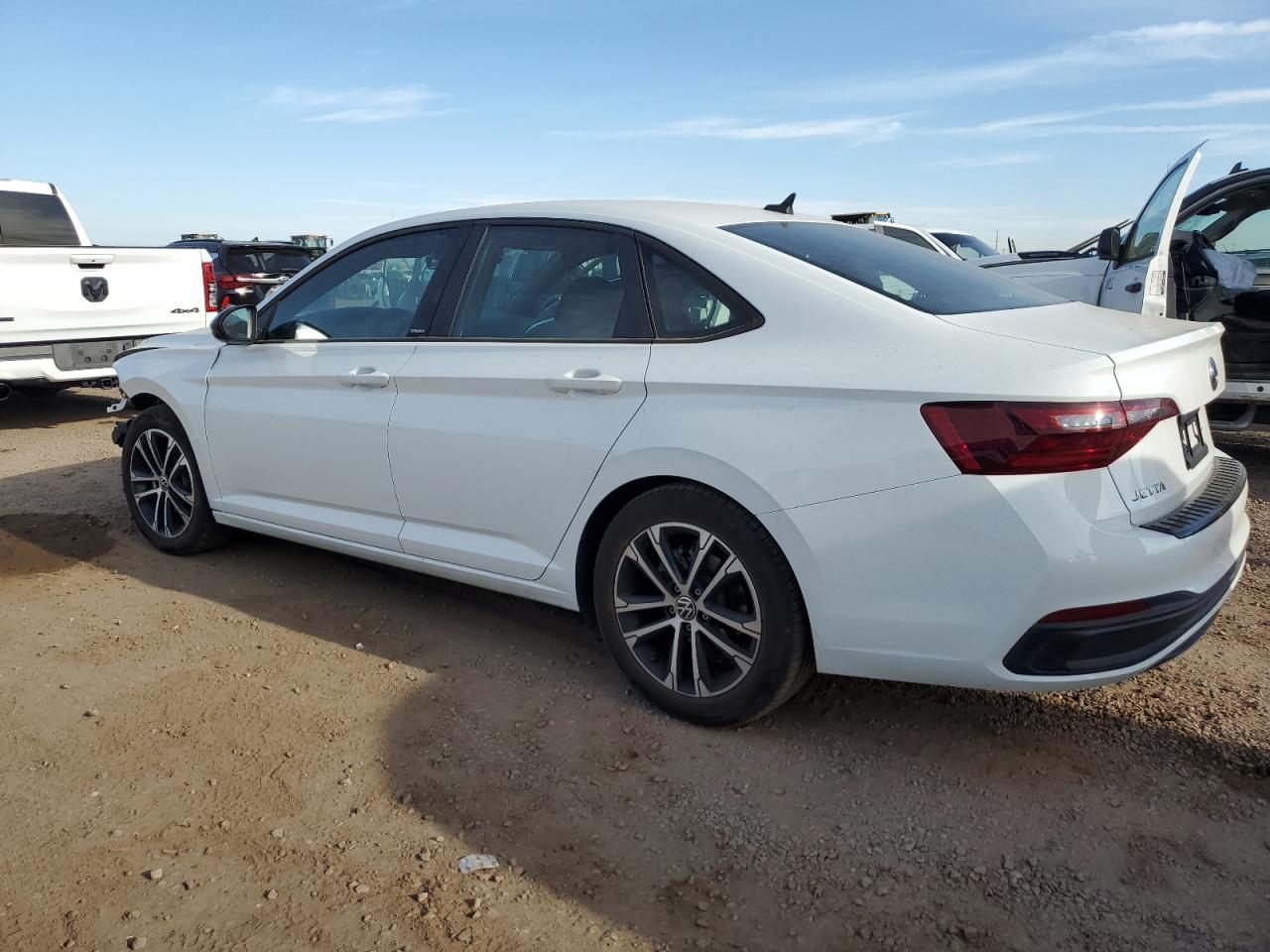 2024 Volkswagen Jetta Sport - Фото 2