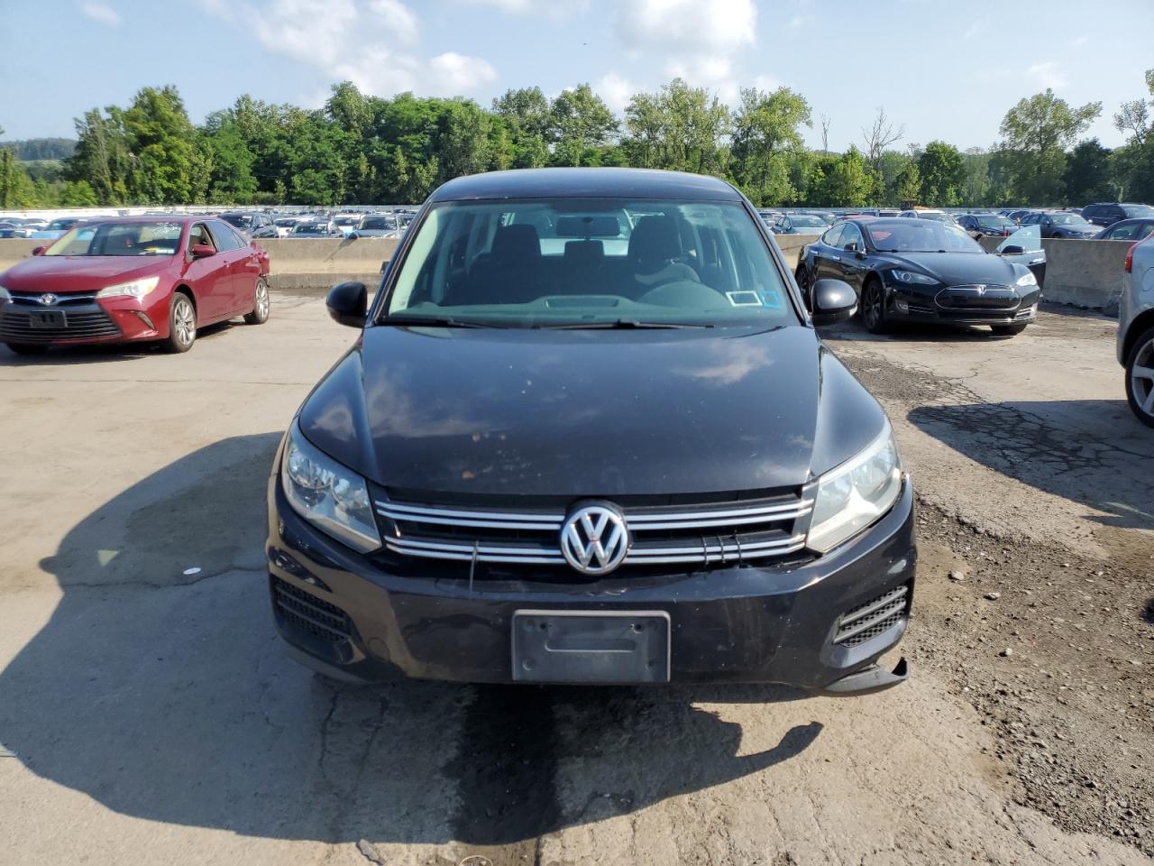 2014 Volkswagen Tiguan S - Фото 5