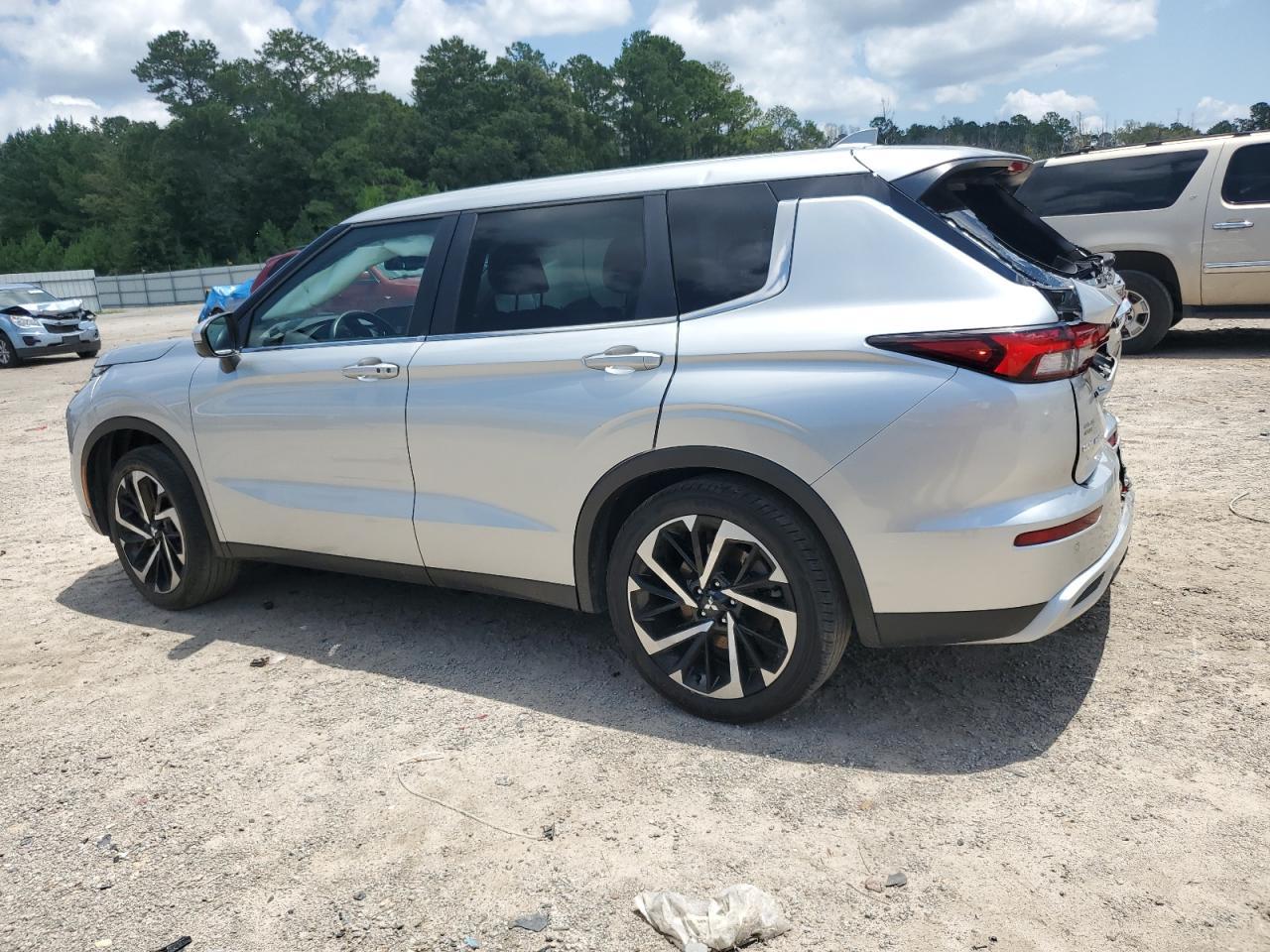 2023 Mitsubishi Outlander Se - Фото 2