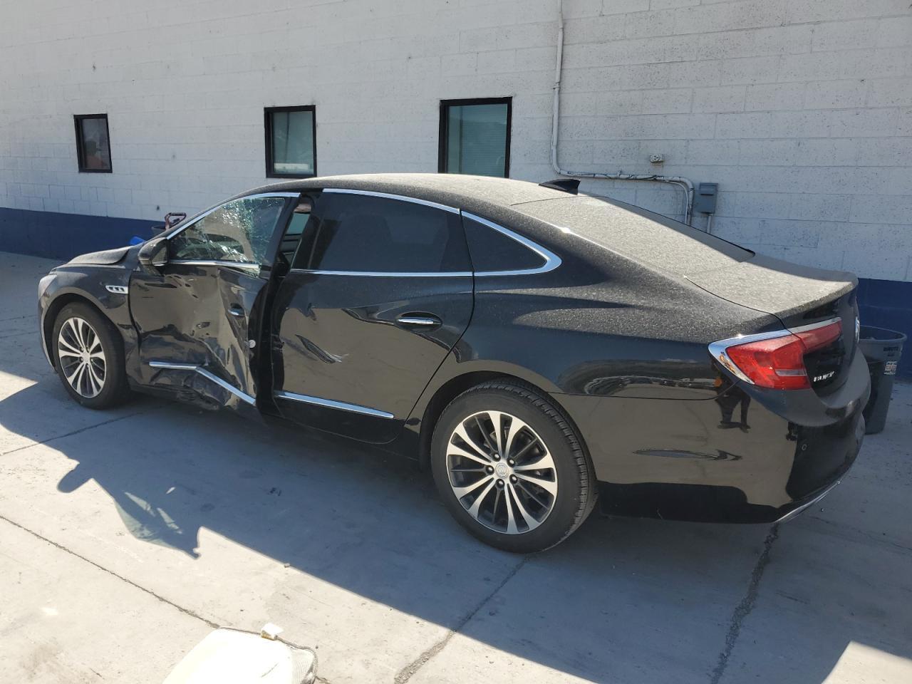 2017 Buick Lacrosse Essence - Фото 2