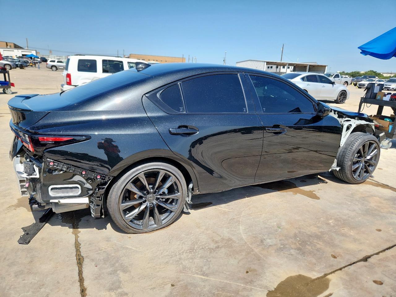 2024 Lexus Is 350 F Sport Design - Image 3