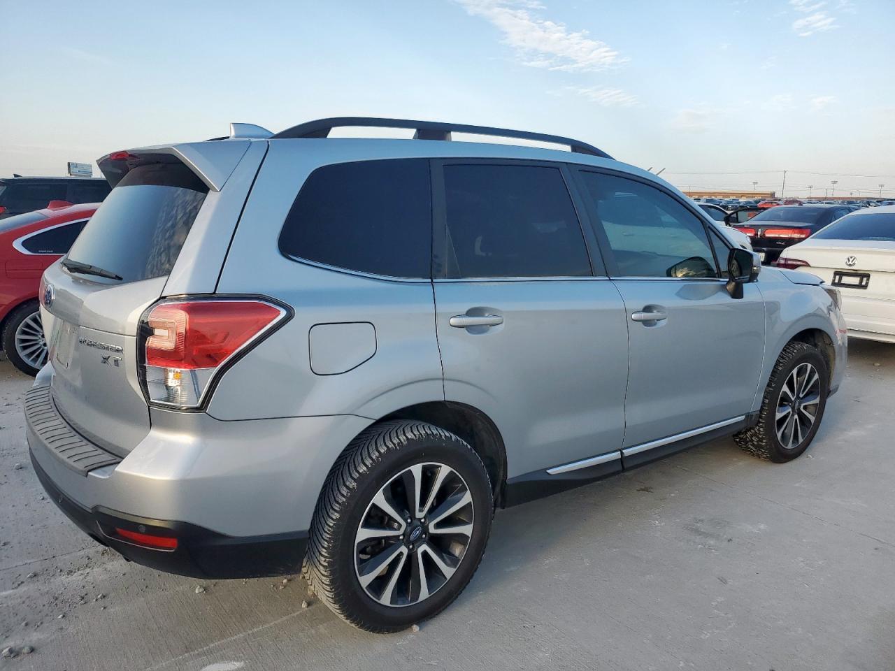 2017 Subaru Forester 2.0Xt Touring - Фото 3