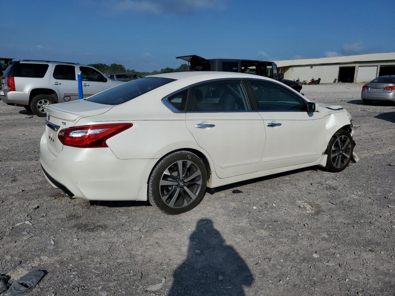 2016 Nissan Altima 2.5 - Фото 3