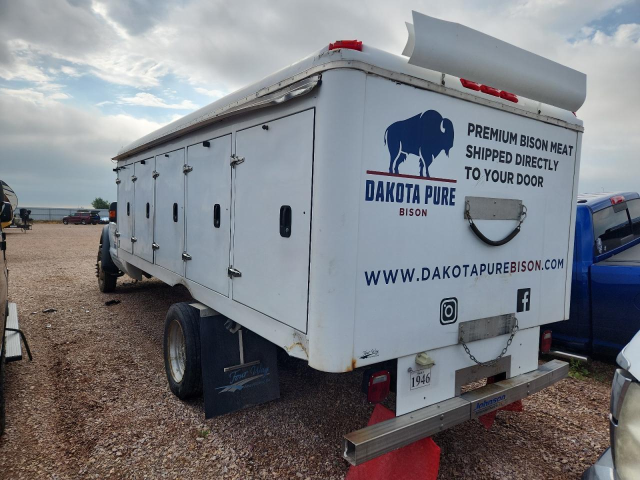 2016 Ford F450 Super - Trucks Delivery Truck - Image 2