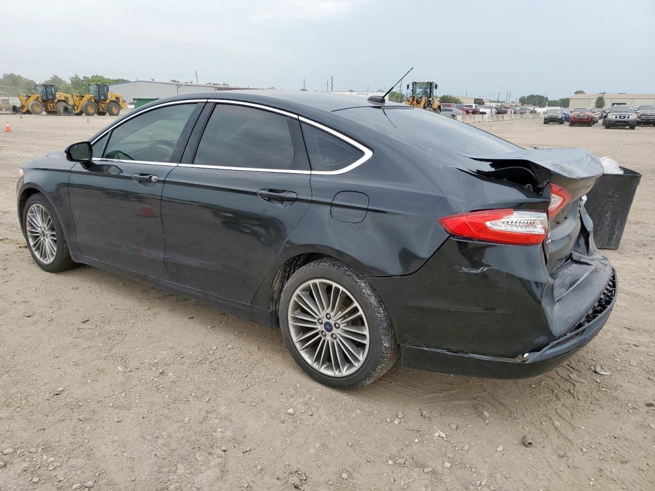 2014 Ford Fusion Se - Фото 2