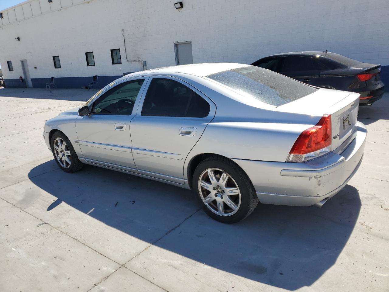 2006 Volvo S60 2.5T - Фото 2