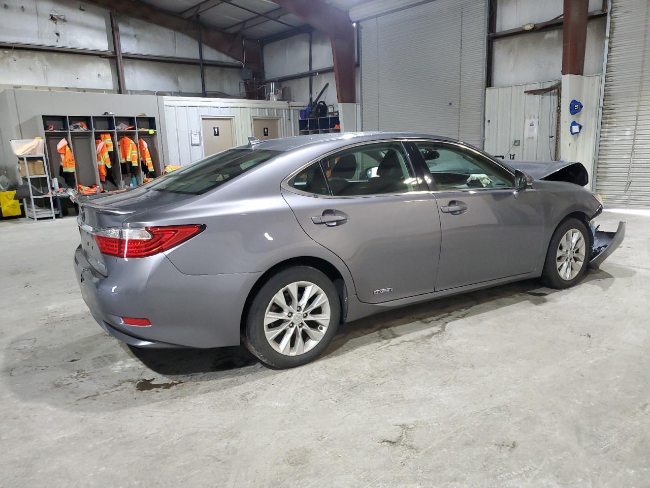 2014 Lexus Es 300H - Фото 3