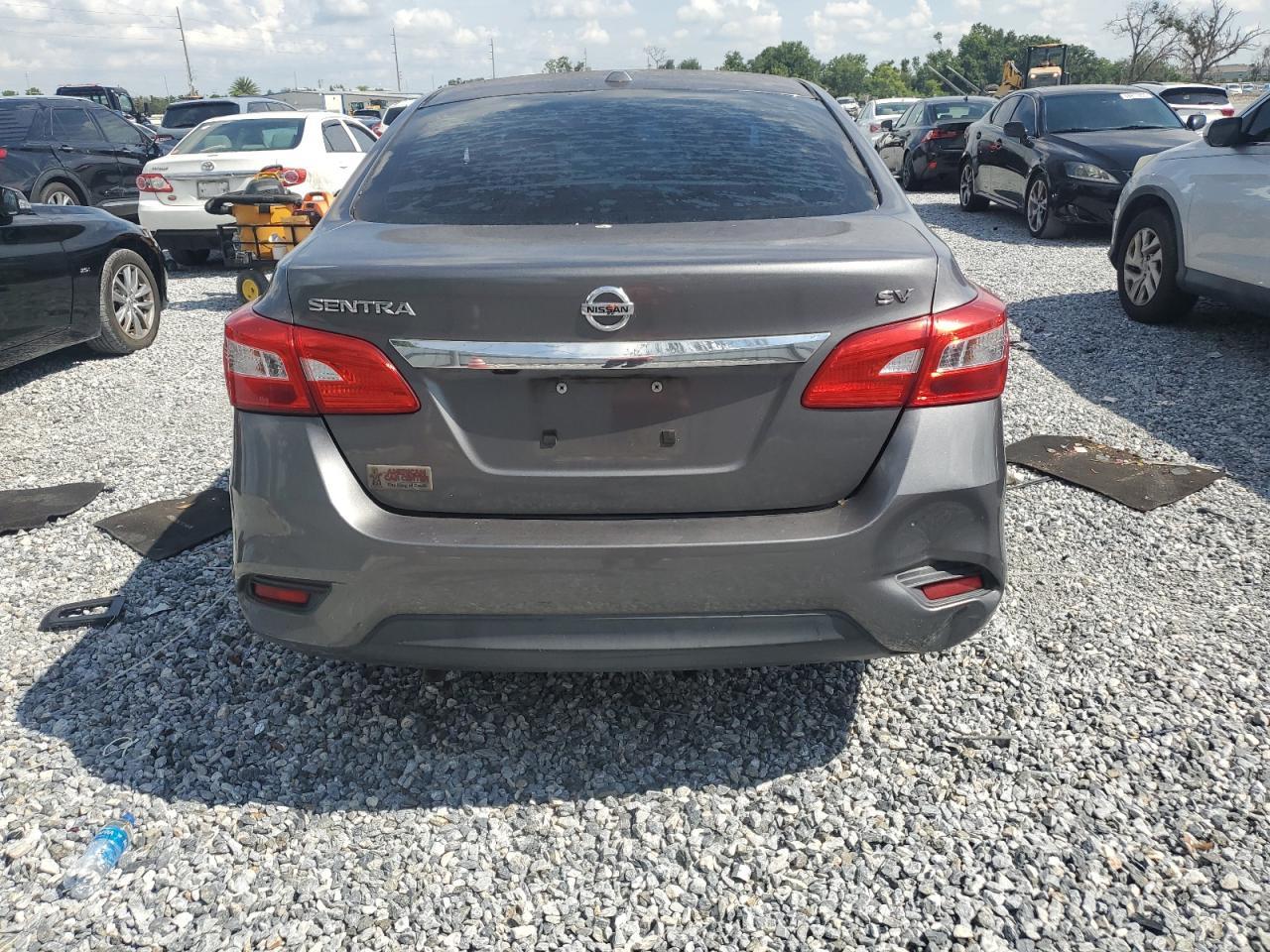 2016 Nissan Sentra S - Фото 6