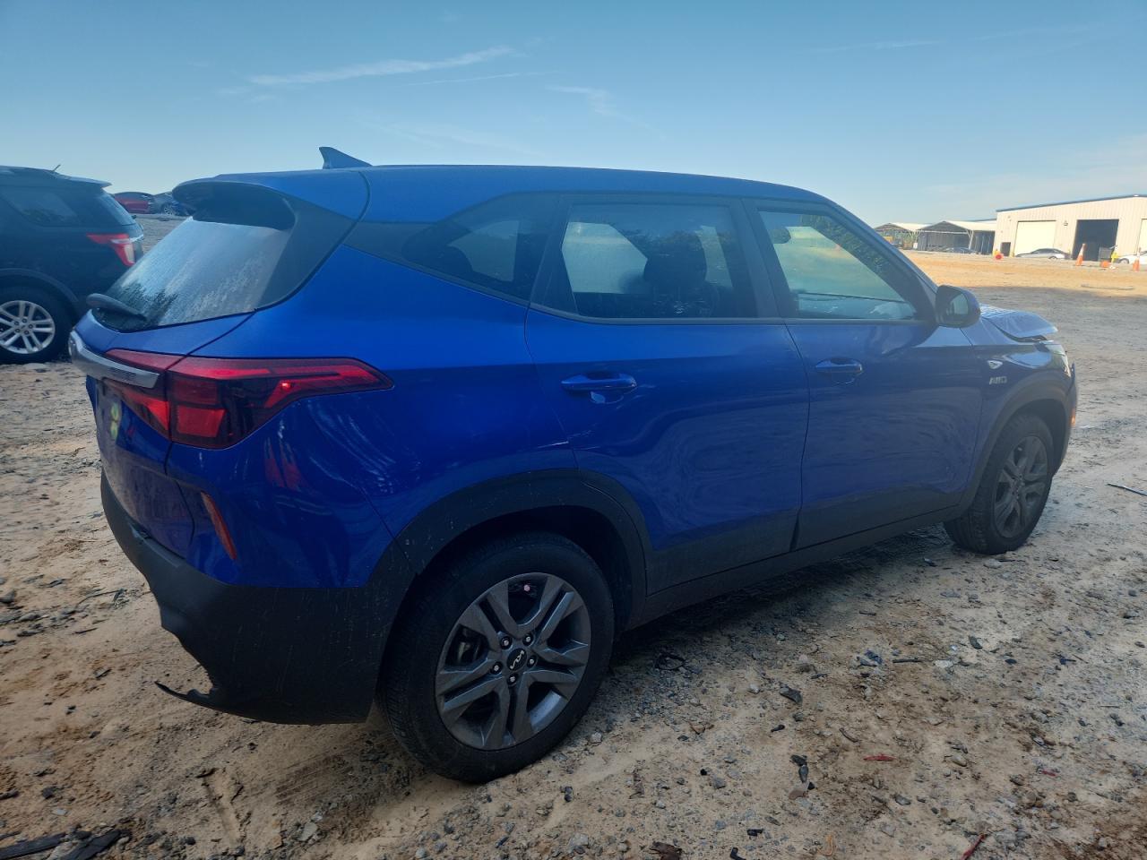 2023 Kia Seltos Lx - Image 3