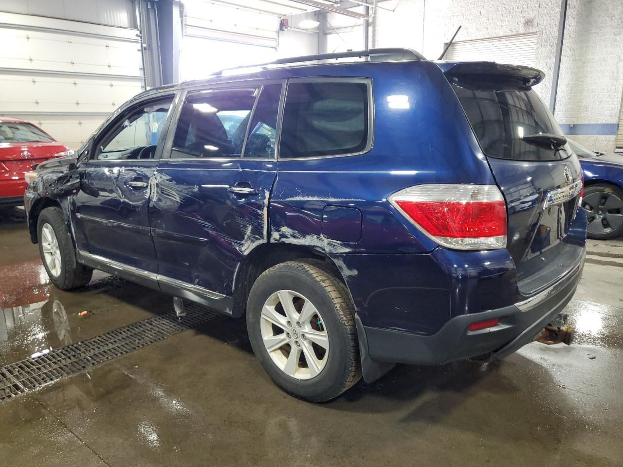 2013 Toyota Highlander Base - Фото 2