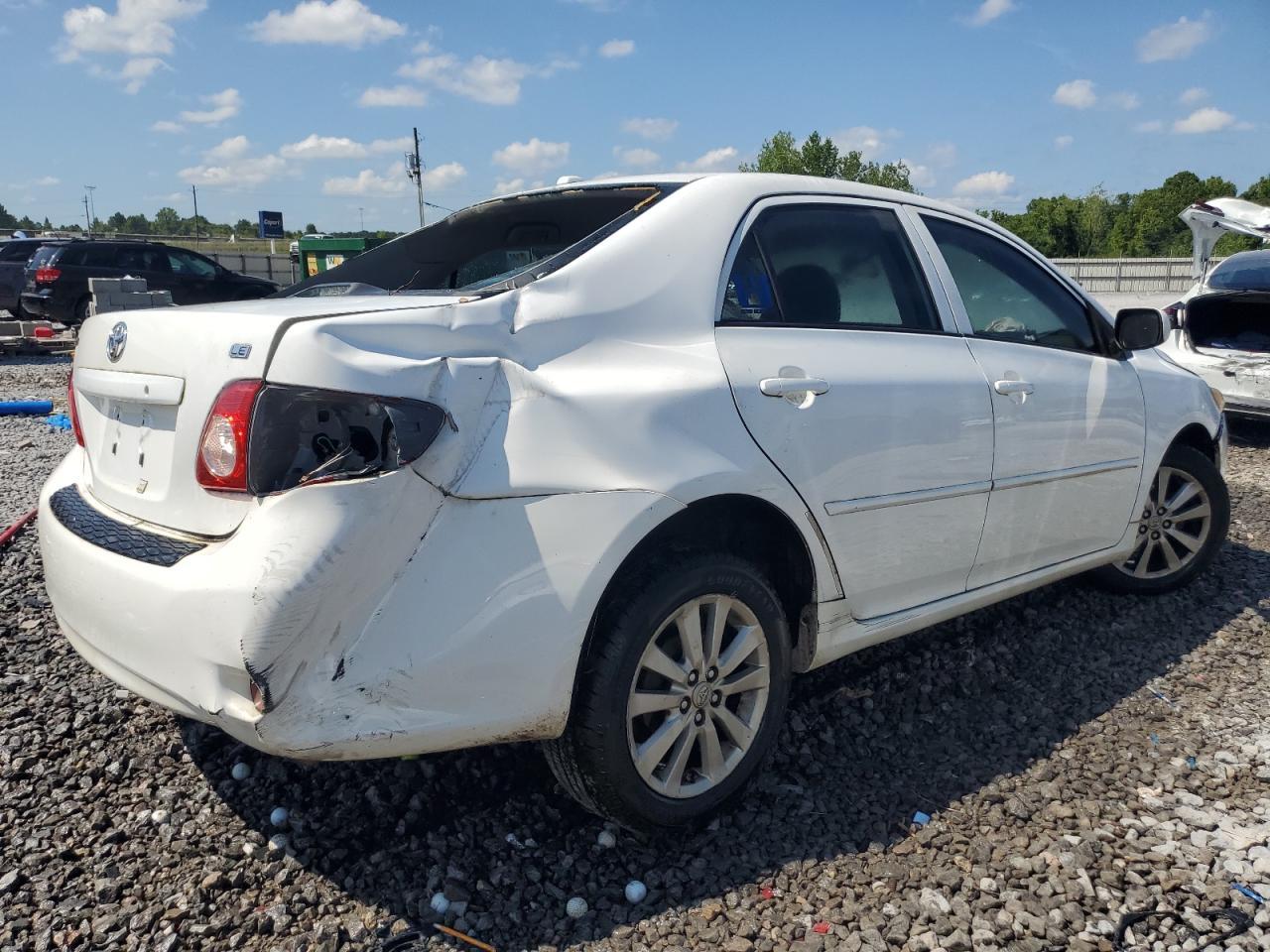 2010 Toyota Corolla Base - Фото 3