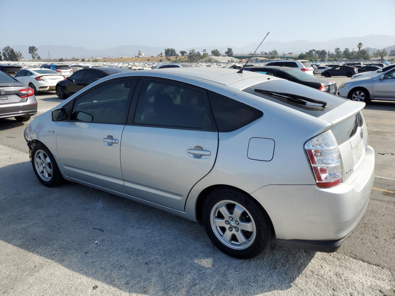 2008 Toyota Prius - Image 2