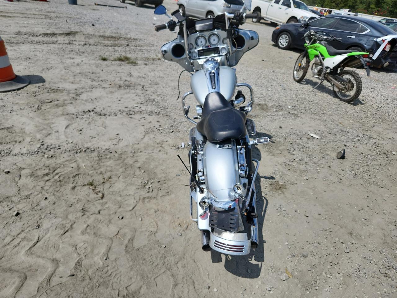 2010 Harley-Davidson Flhx - Image 4