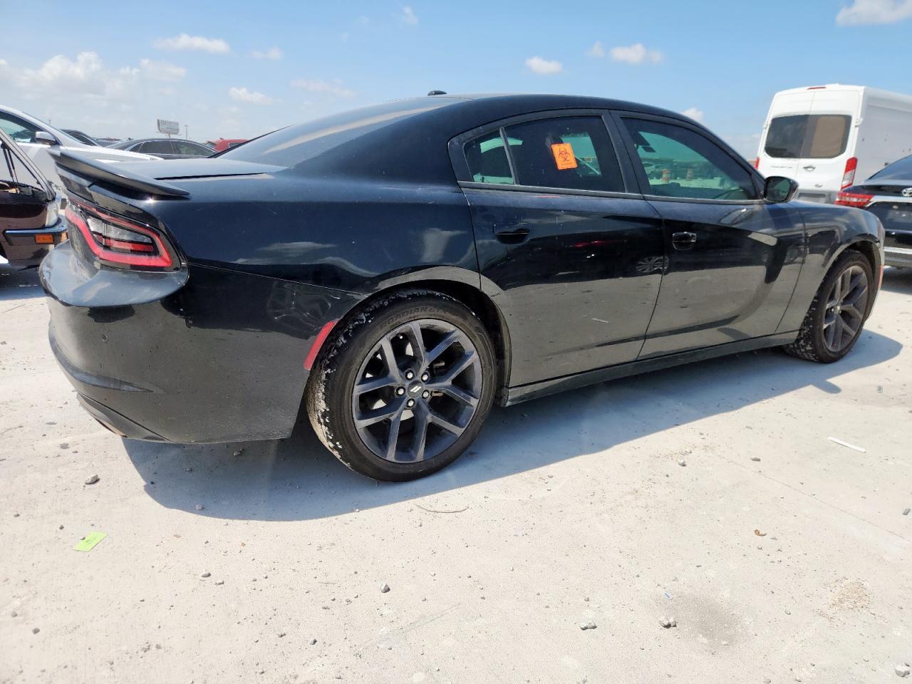 2019 Dodge Charger Sxt - Image 3