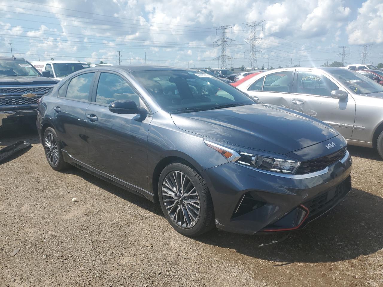 2024 Kia Forte Gt Line - Фото 4