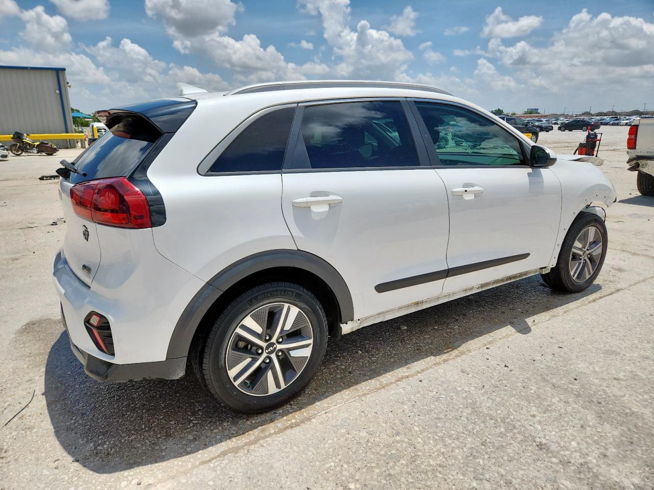 2022 Kia Niro Lx - Фото 3