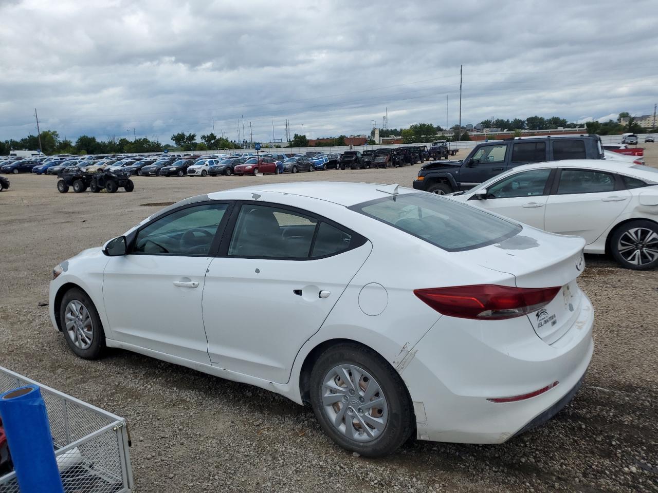2017 Hyundai Elantra Se - Image 2
