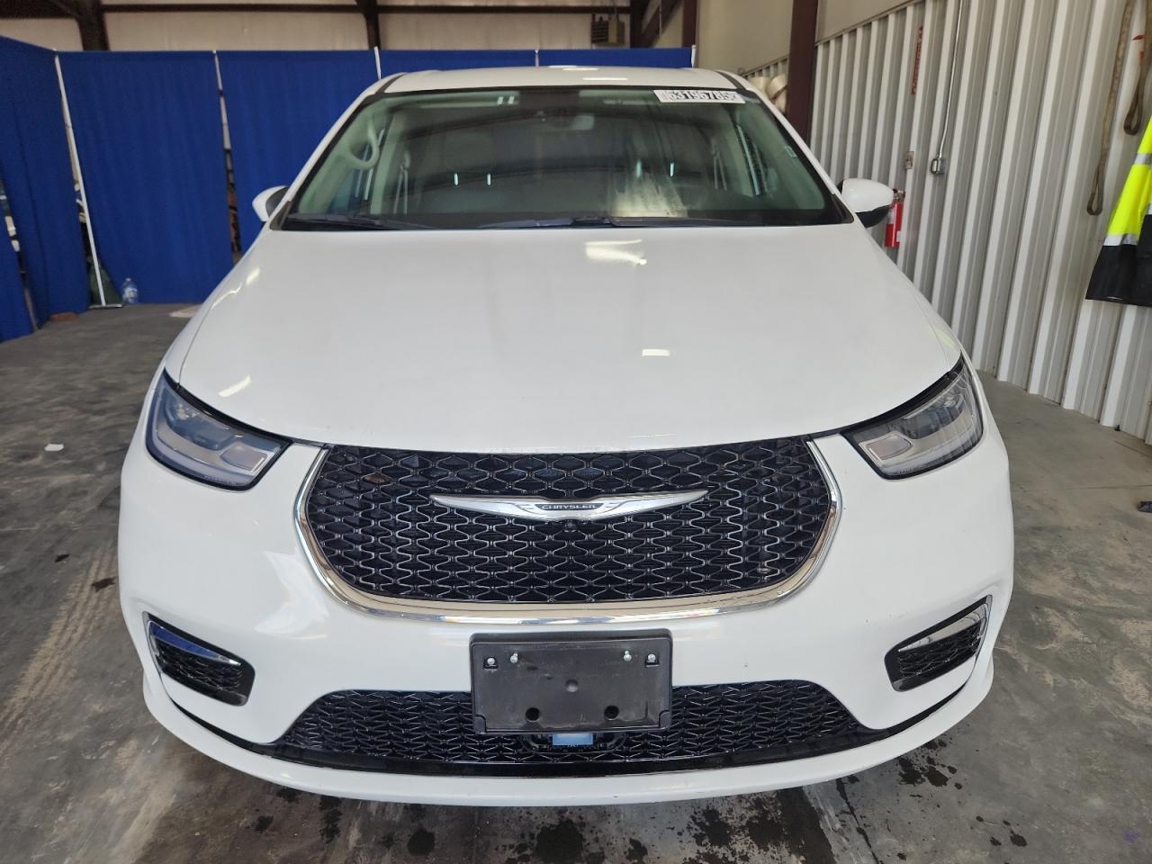 2023 Chrysler Pacifica Hybrid Touring L - Фото 5