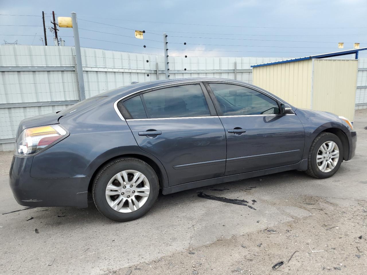 2012 Nissan Altima Base - Фото 3