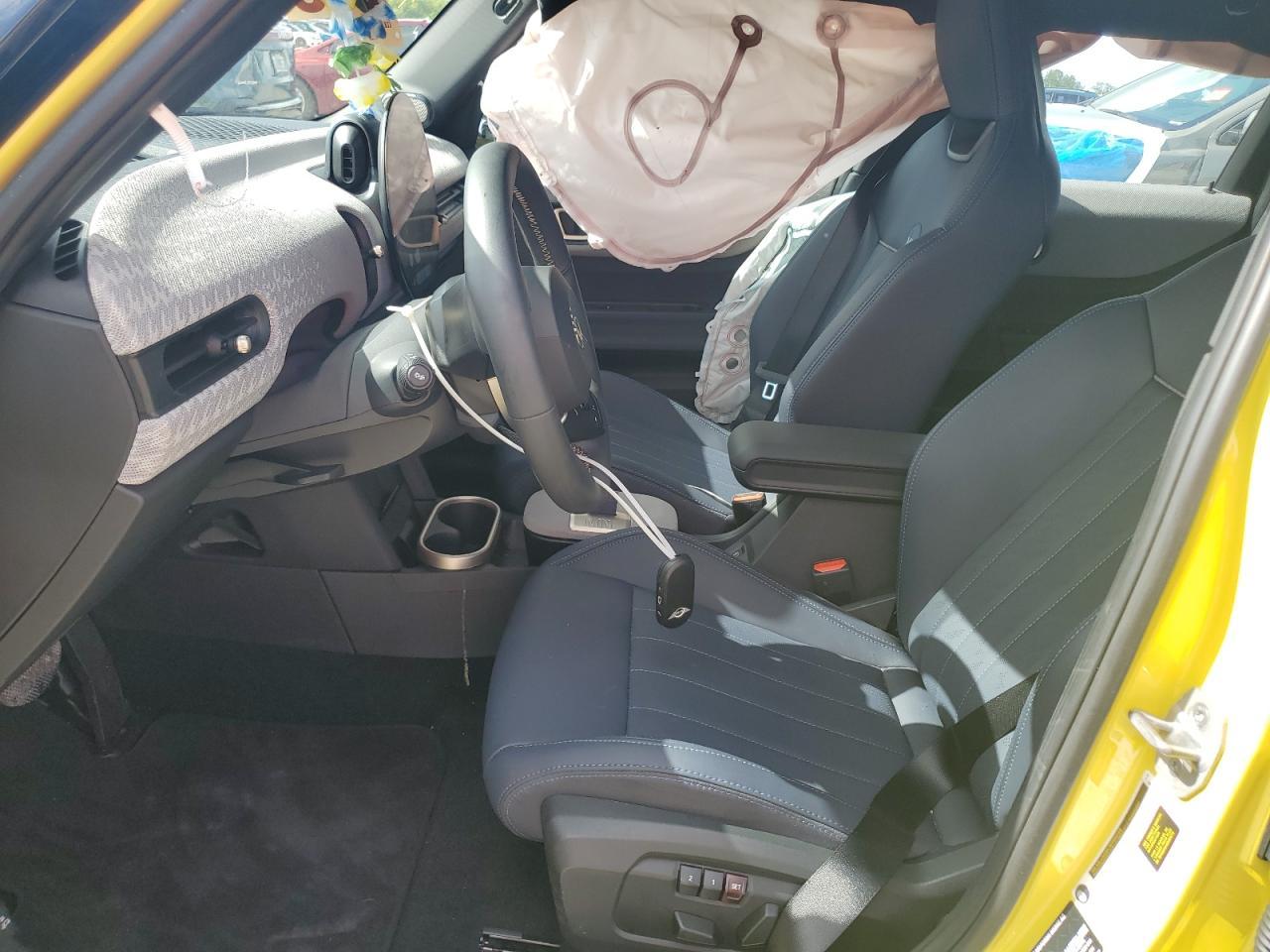 2025 Mini Cooper S - Фото 7