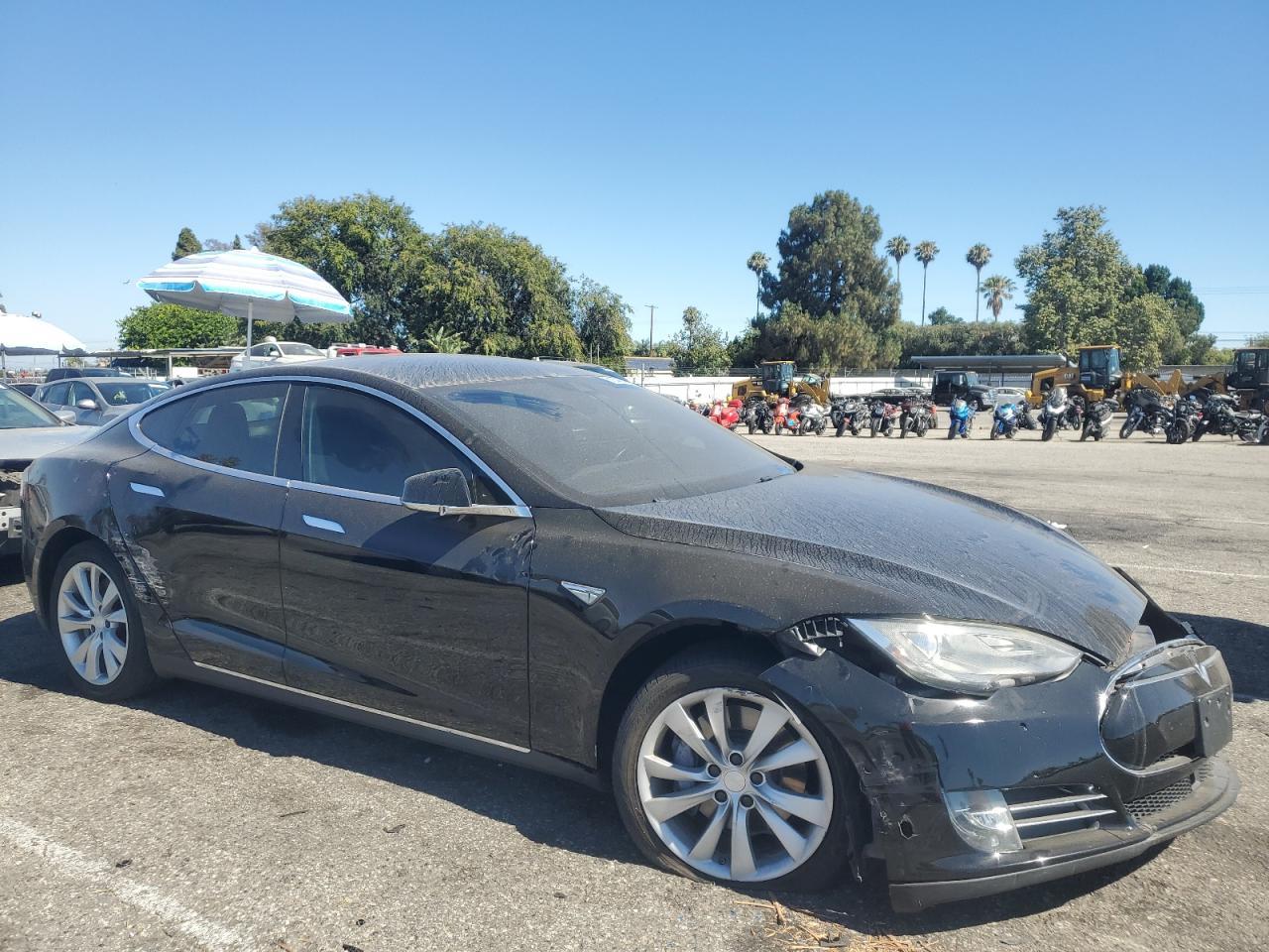 2014 Tesla Model S - Фото 4