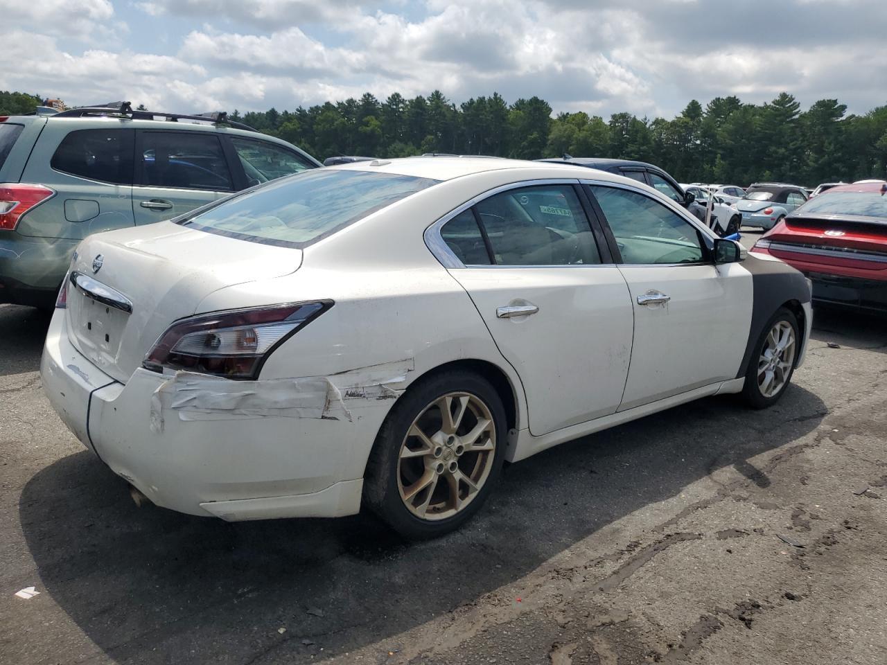 2012 Nissan Maxima S - Image 3